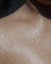 Load image into Gallery viewer, Body Shimmer Oil